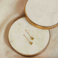 Charms peridoto de oro de 18 quilates con piedras naturales peridoto de Adalia Concept. 